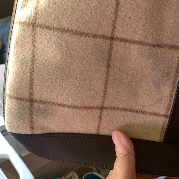 Preloved Window Pane Wool Overnighter Duffle/Tote Plaid Bag by Mark & Graham - Picture 5 of 12